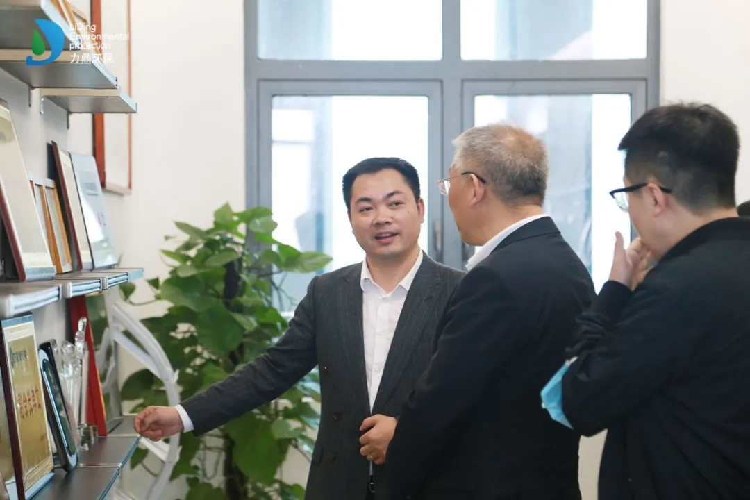 村鎮(zhèn)一體化污水處理設(shè)備（LD 型）”被鑒定為國(guó)內(nèi)領(lǐng)先水平！